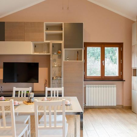 Ferienwohnung Altido Splendid Flat With Terrace & Magnificent View Breccanecca Exterior foto