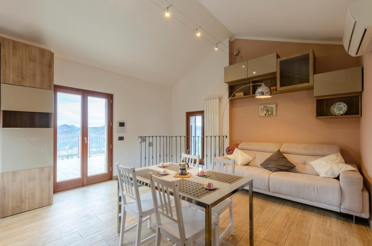 Ferienwohnung Altido Splendid Flat With Terrace & Magnificent View Breccanecca Exterior foto