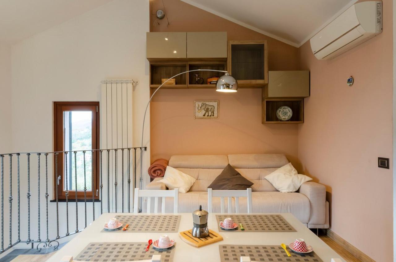 Ferienwohnung Altido Splendid Flat With Terrace & Magnificent View Breccanecca Exterior foto