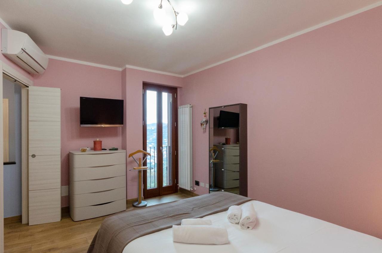 Ferienwohnung Altido Splendid Flat With Terrace & Magnificent View Breccanecca Exterior foto