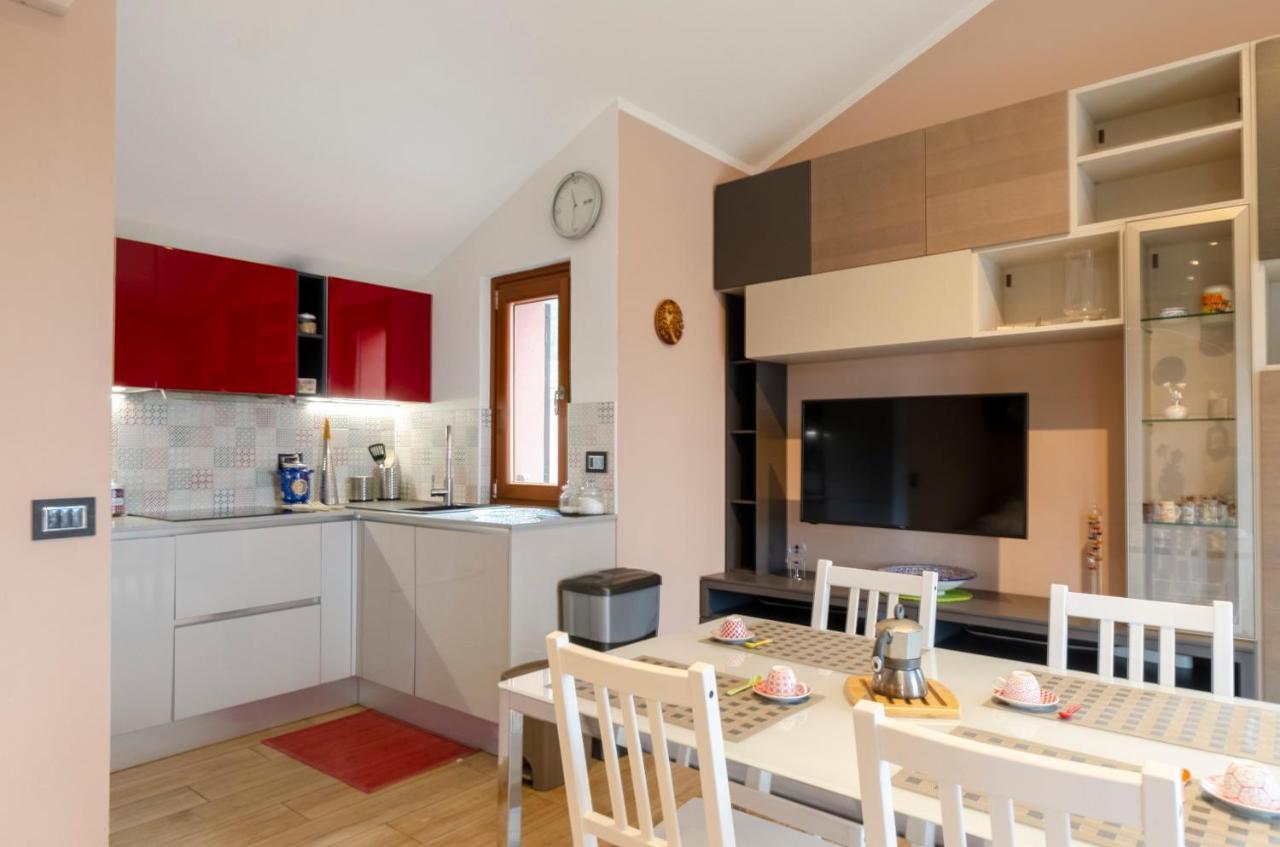 Ferienwohnung Altido Splendid Flat With Terrace & Magnificent View Breccanecca Exterior foto